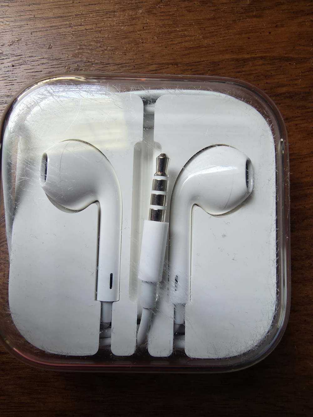 Apple White Wired Earbuds with 3.5mm Plug